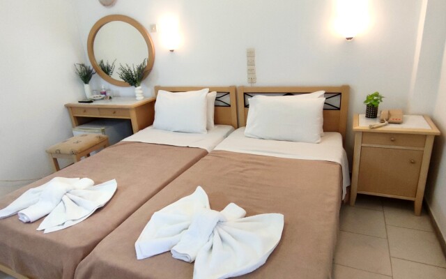 Отель Serifos Beach