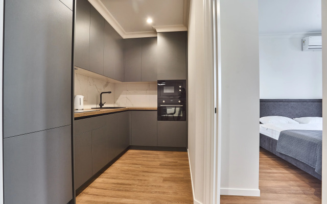 Luxe  S Dzhakuzi Na Skryganova Apartments