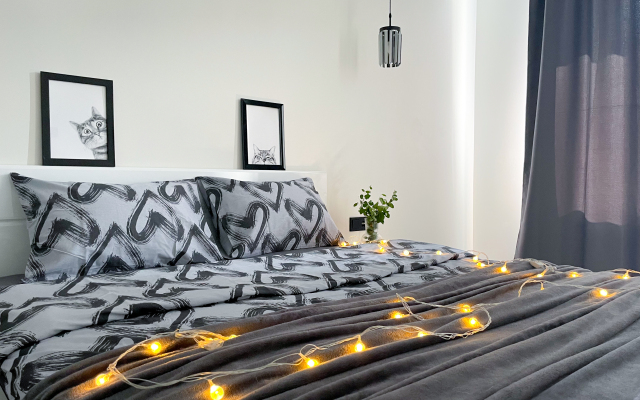 Black & White Apart Apartments