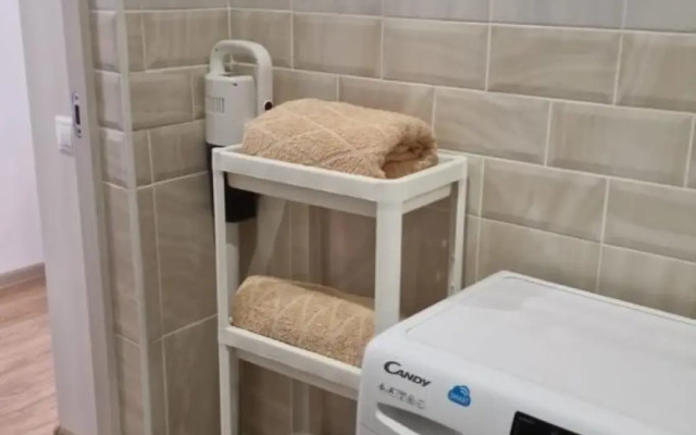 Studiya Na Pervoy Linii Morya Flat