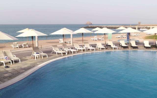 Отель Radisson Blu Resort Fujairah