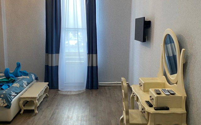 Отель Часы Островцы