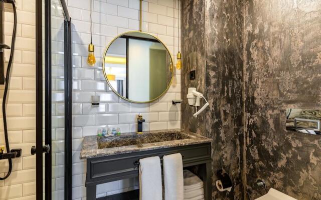 Отель Interstar