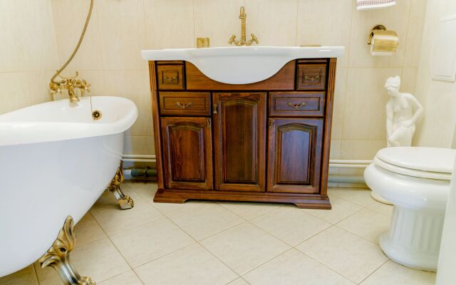 Dvukhkomnatniy lyuks u Avtovakzala Apartments