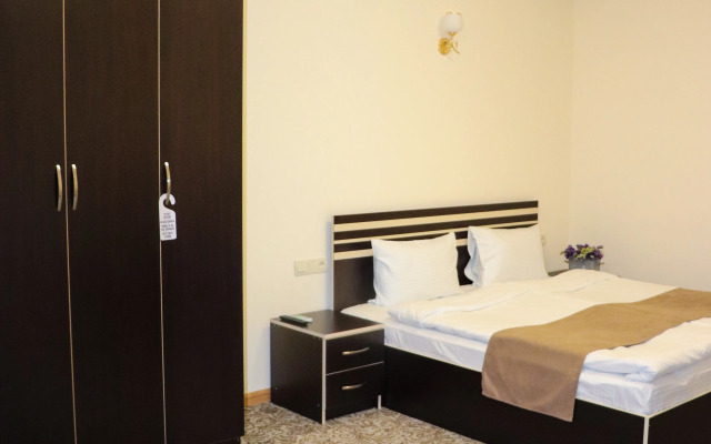 Erevan Tsentr Hotel