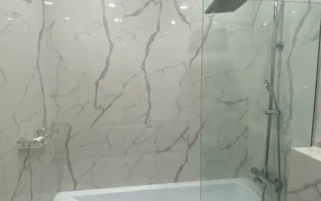 Okolo Ozera Kaban Flat