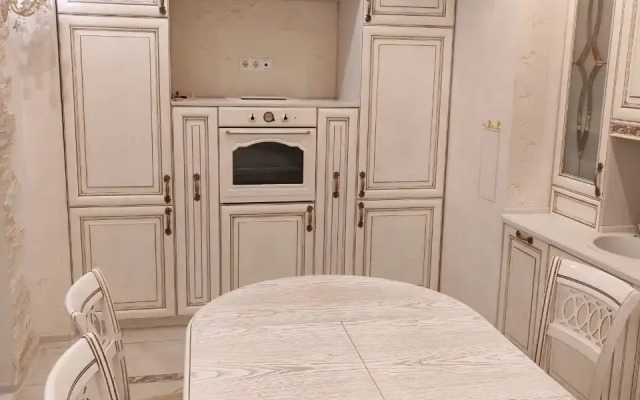 3-Komnatnaya Flat
