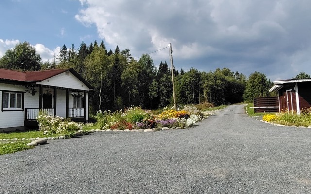 Ruskealskiy Prival Guest House