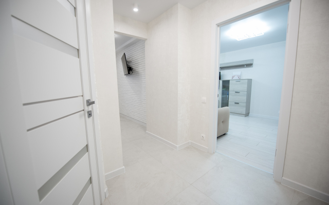 Апартаменты Smile Apartments с Новым Ремонтом Рядом с ОДКБ