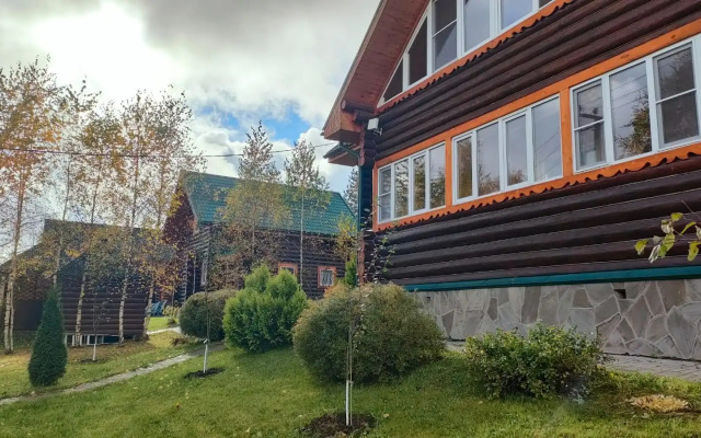 Частный дом коттедж с пятью комфортабельными спальнями