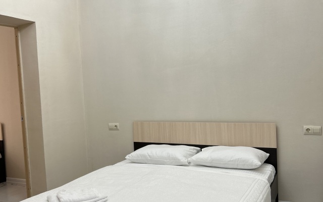 Aaron Mini-Hotel