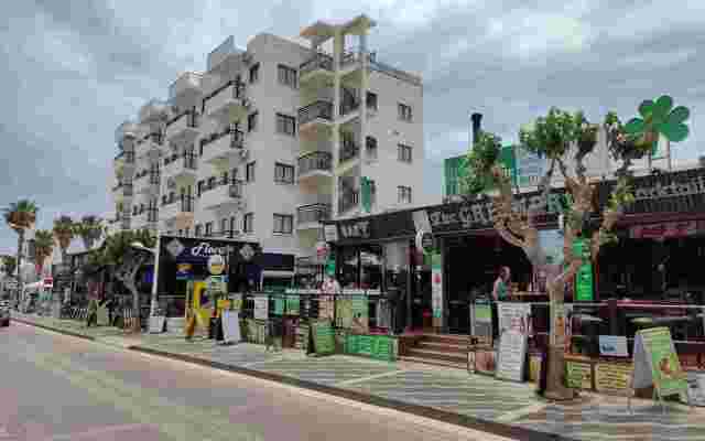 Flora Hotel Apartments