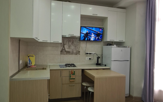 Na Beregu Chernogo Morya Flat