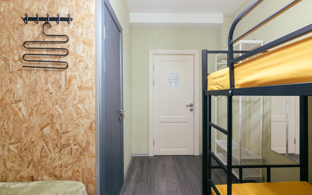 Gibrid Buk Boks Mini-hotel