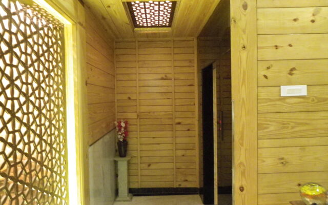 The Lodge B & B