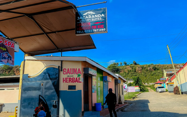 Jacaranda Luxury Suites Hotel