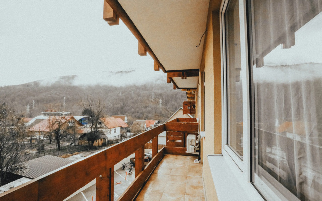 Апартаменты с Видом на Горы 2