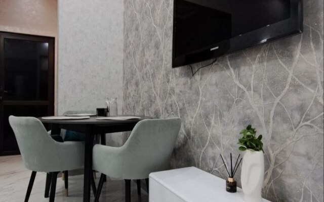 Apartments v Tsentre Sochi na Ulitse Roz