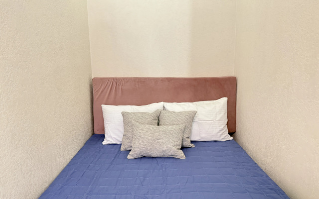 Апартаменты 1-к рядом с ТЦ Кристалл