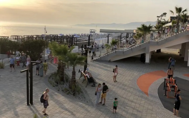 Na Chaykovskogo 6 Flat