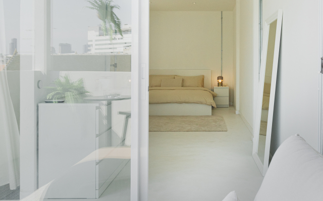 Modern Minimalism - Mandarin Palm Apartments
