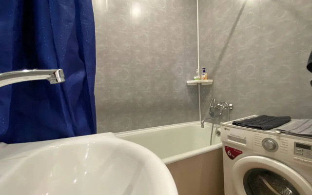 Shikarnaya Odnushka DK Metallurg Flat