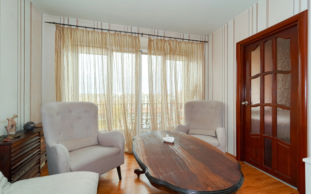 Na Prospecte Nezavisimosti 52 Flat 3-room