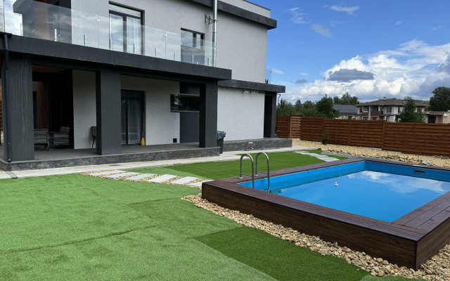 Daymond Private house