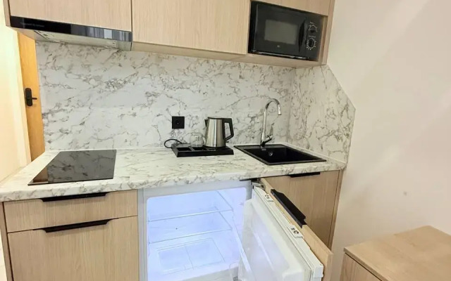 Апартаменты Двухуровневая студия