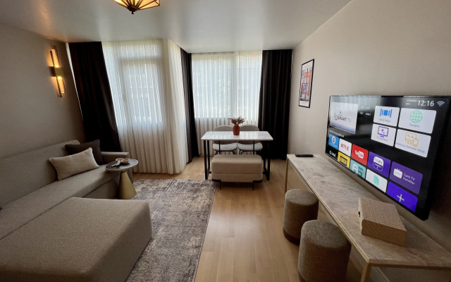 Weingart Suites Hotel