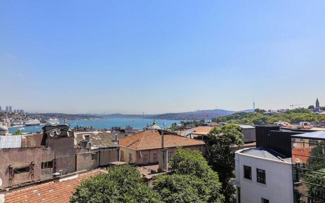Demiray Hotel