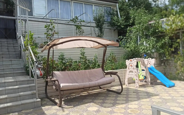 Yug Guest House
