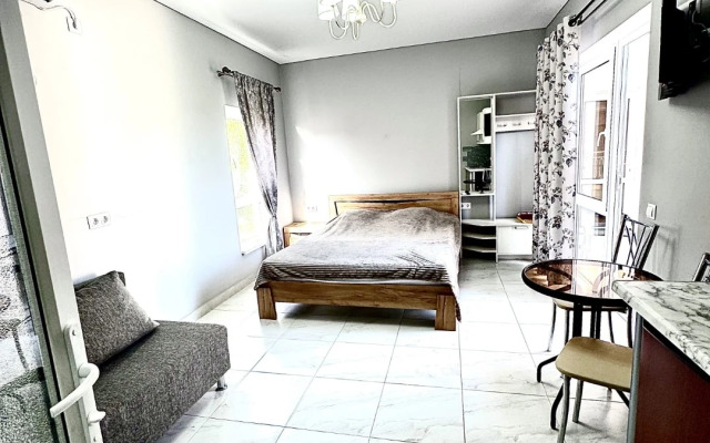 Studiya Na Sukhumskoy Flat