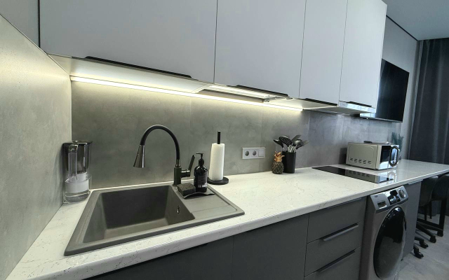 Uyutnaya Loft S Khoroshim Osnascheniem Flat