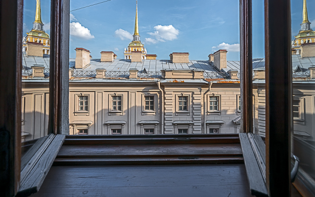 Апартаменты Город Рек у Эрмитажа (2 room)