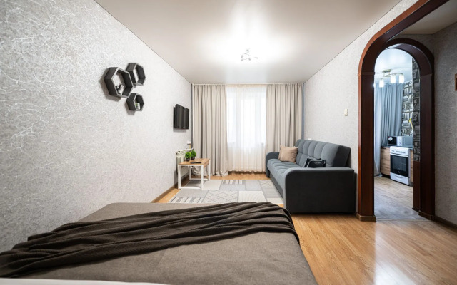 Pyat Zvyozd Skver Aloye Pole Apartments