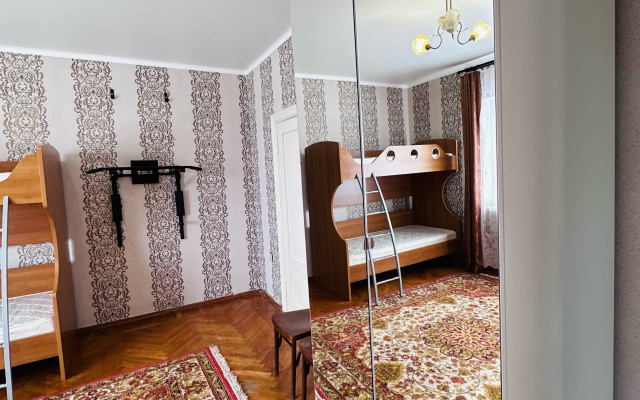 Flat S Balkonom Na Pochtovoy Ulitse