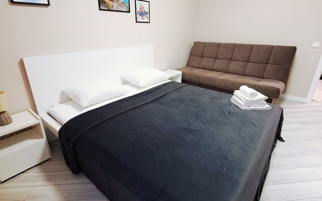 Koneva 6 Apartamenty 2khmestn Aeroport Omsk Apartments