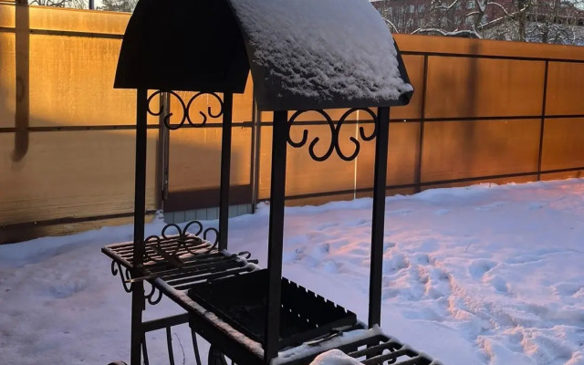 Kottedzh S Terrasoy I Basseynom Guest house