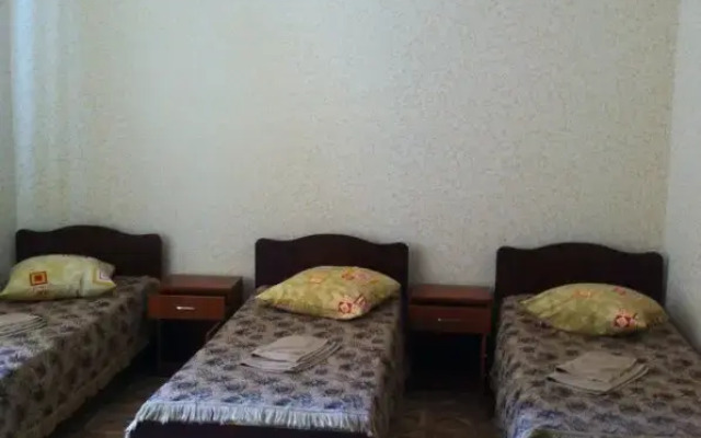 Uyut Guest house
