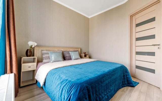 Апартаменты Улучшенные с Красивым Видом Юг-Апарт