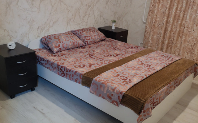 2-K Ulitsa Krasny Spusk 26 Flat