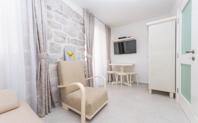Djurisic Guest House