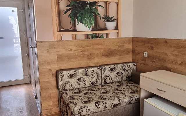 U Plyazha Guest House