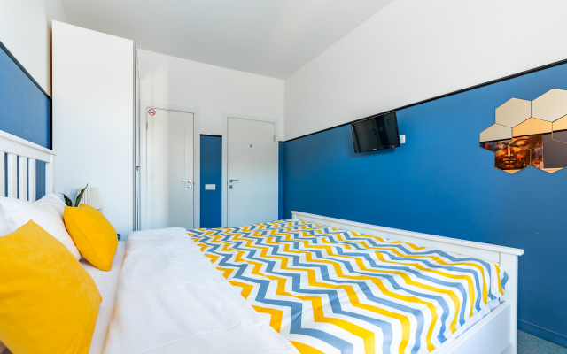 Гостевой дом Chevron Inn