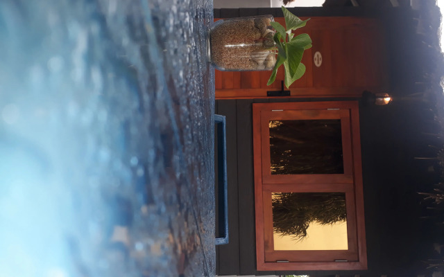 Tomorrowland Beach Villas & Fisherman's Wharf Restaurant Mini Hotel