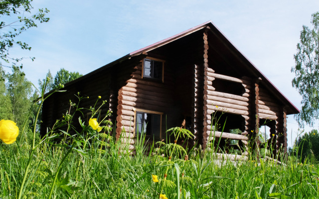 Novgorodskaya Derevnya Cottage