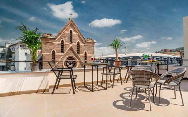 Diuma Hotel