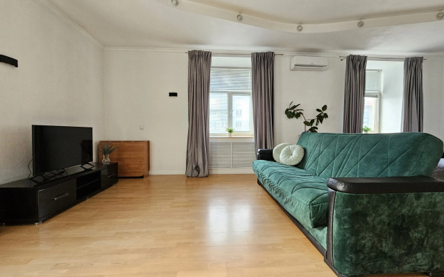 Апартаменты Живи Уютно Стадион Металлург