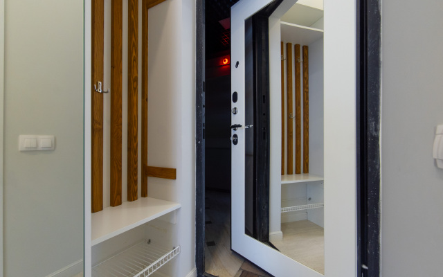 Studiya v elitnom ZHK Metropol' ot LetoApart Apartments